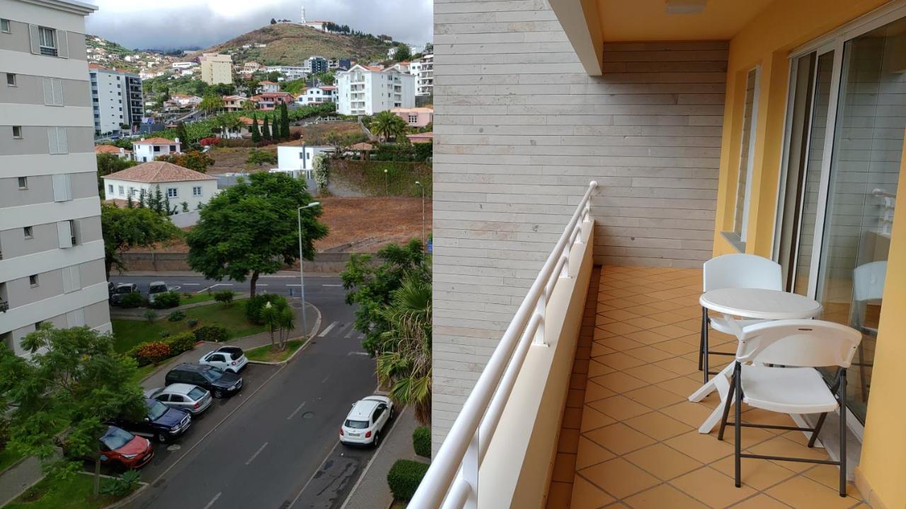 פונשל Green Park Ajuda Apartment מראה חיצוני תמונה